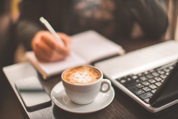 Benefits of L-Theanine and Caffeine in Nootropic Supplements - Alkalife